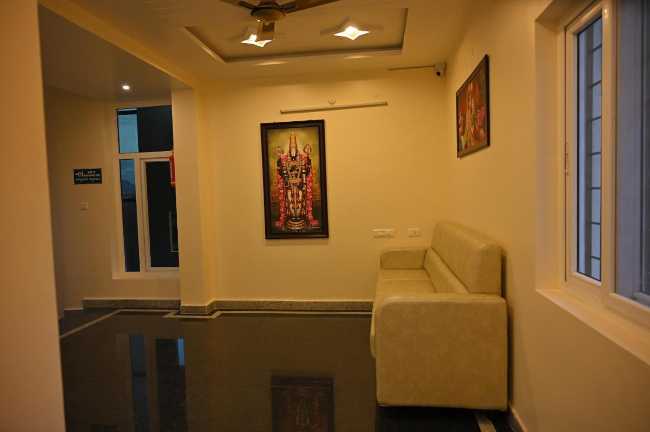 Treebo Sripadha Residency Alipiri Road Hotel ตีรูปาติ ภายนอก รูปภาพ